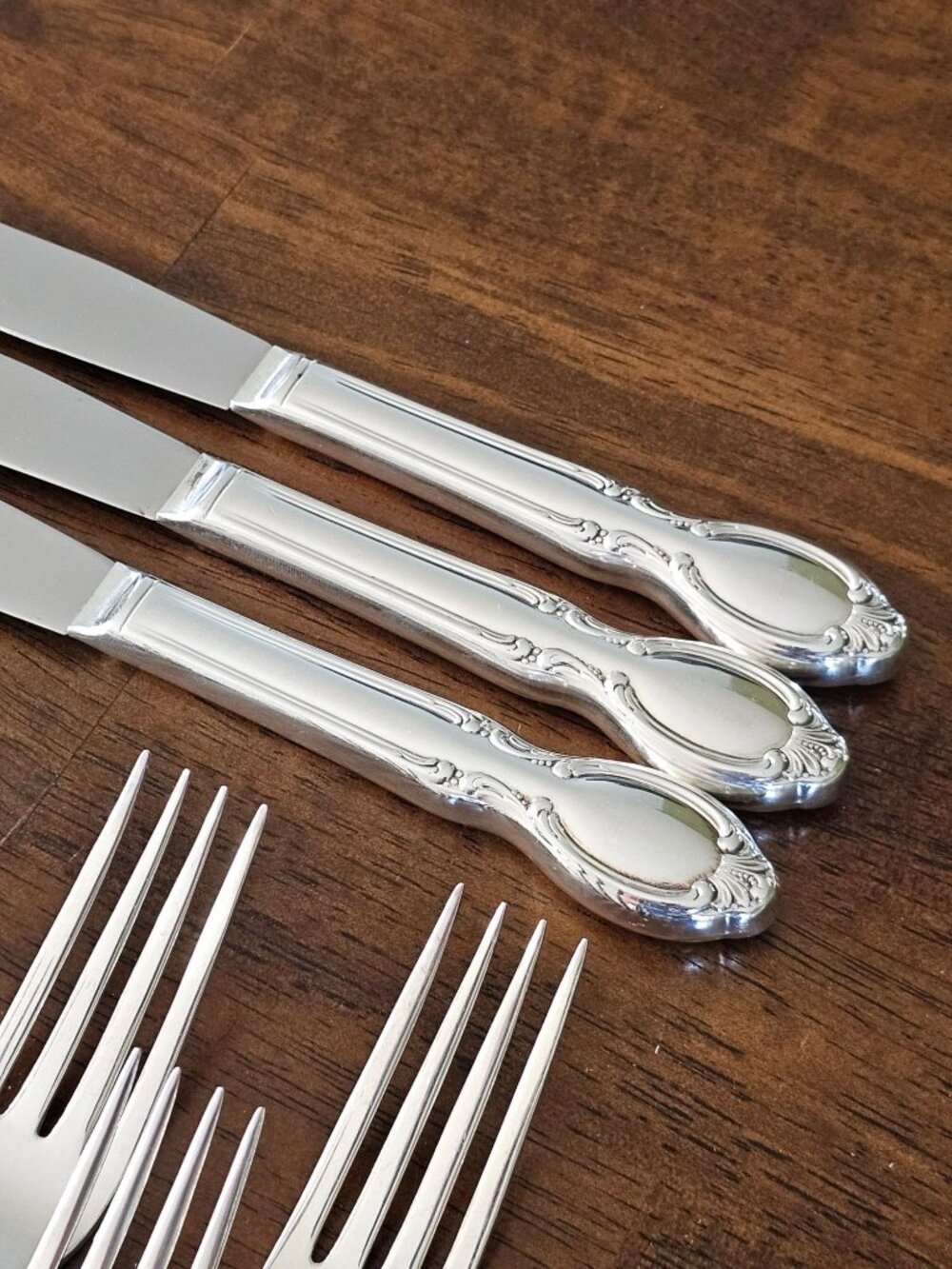 Wm Rogers Precious Mirror Silverplate Set 30pc Service for 6 vintage flatware - Picture 9 of 11